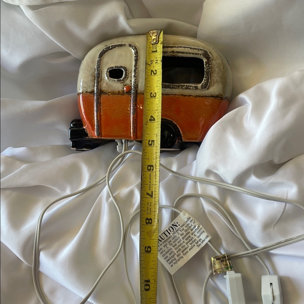 Ceramic Camper Night Light 💡 - Picture 8 of 9